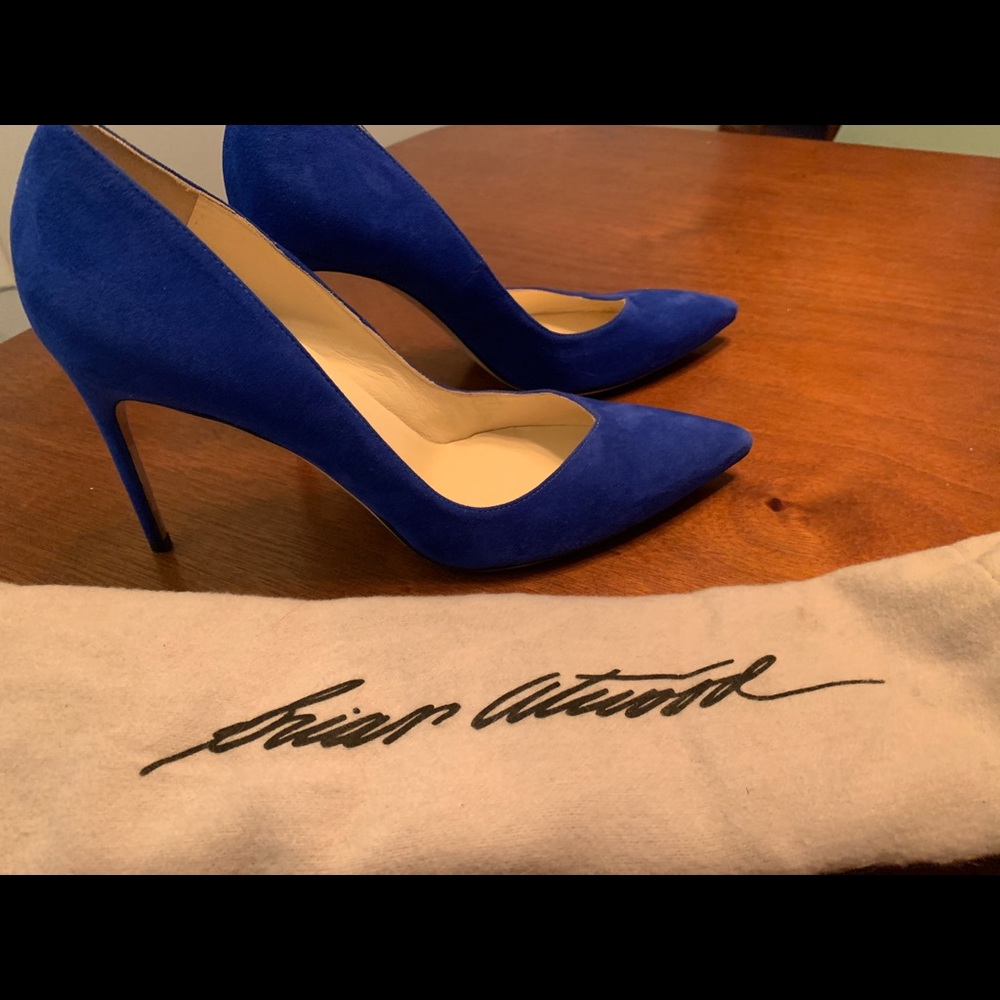 Gorgeous blue suede Brian Atwood pumps in size 39.